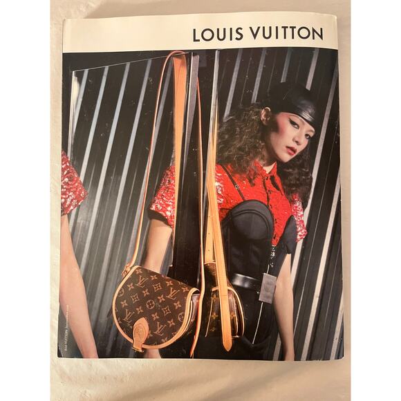 Harper's Bazaar Magazine  - September 2019 - Christy Turlington Cover - - Picture 3 of 8